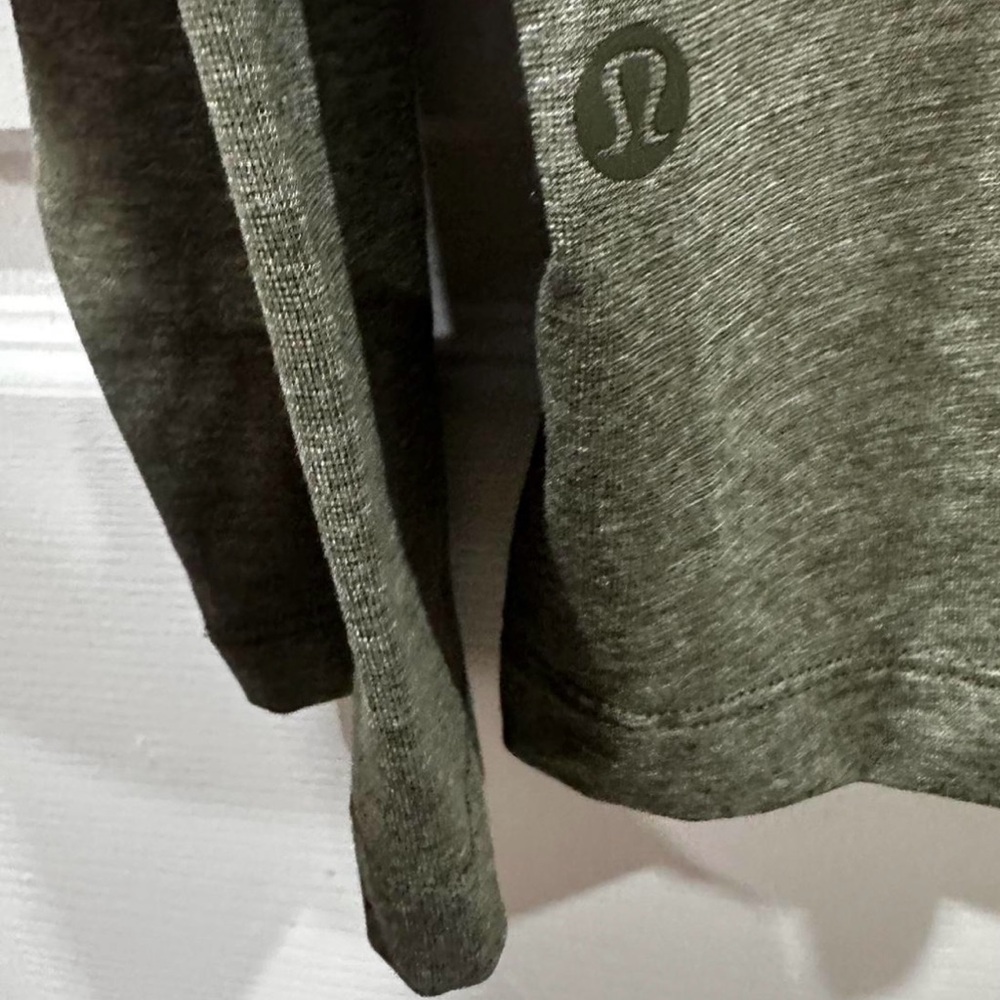 Lululemon Evolution Long Sleeve - image 4